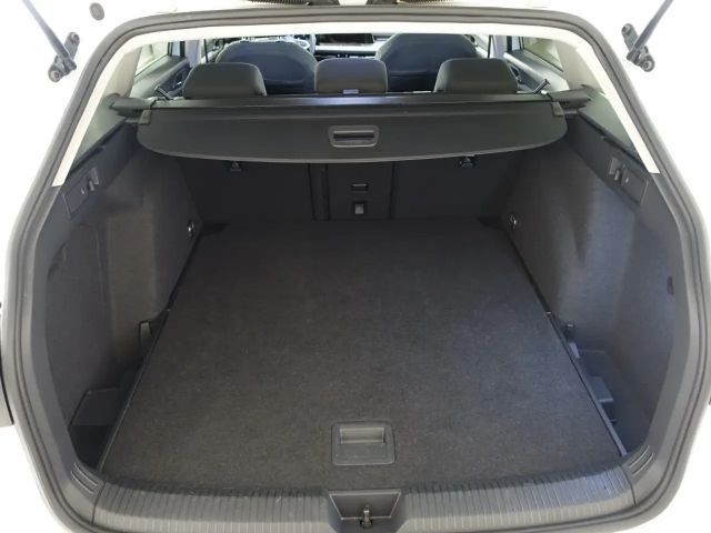 Volkswagen Golf DSG Life Variant