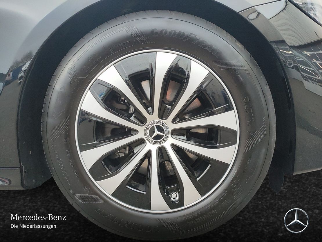 Mercedes-Benz E 220 AVANTGARDE E 220 d Estate