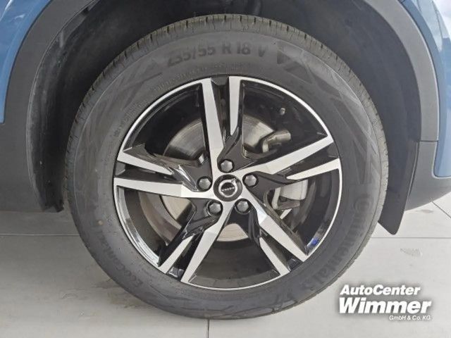 Volvo XC40 Dark Plus