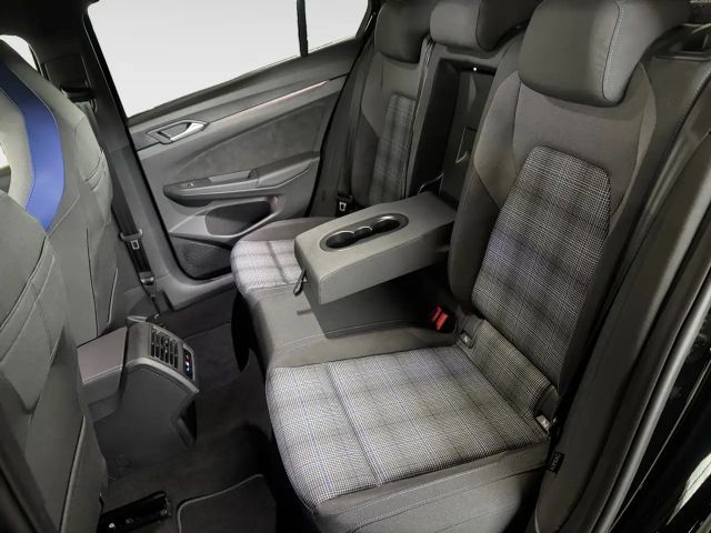 Volkswagen Golf DSG GTE eHybrid