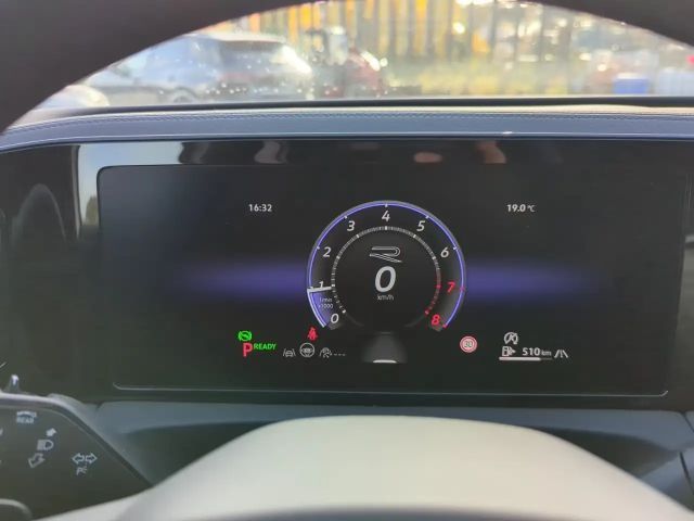 Volkswagen Tiguan 1.5 TSI DSG R-Line