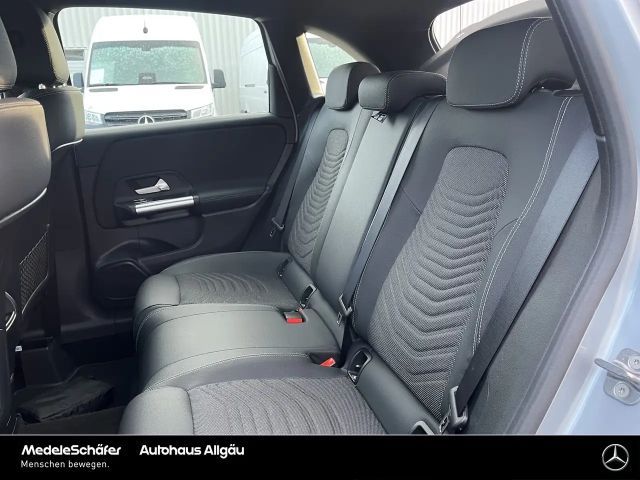 Mercedes-Benz B 220 4MATIC