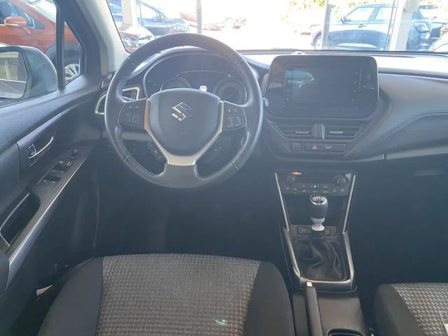 Suzuki S-Cross Hybrid