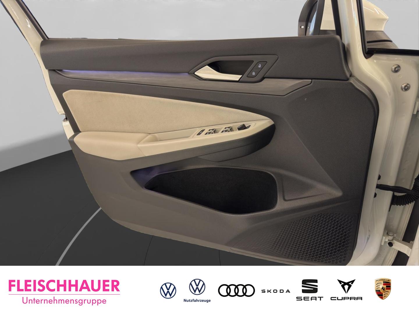 Volkswagen Golf 1.5 eTSI Golf VIII Style