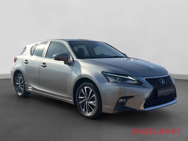 Lexus CT 200h Navi Sitzheizung LED ACC DAB Keyless Entry Spurhal