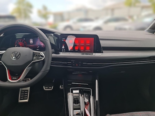 Volkswagen Golf 2.0 TSI