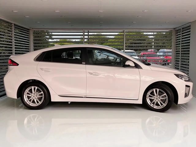 Hyundai Ioniq 1.6 Hybrid Style