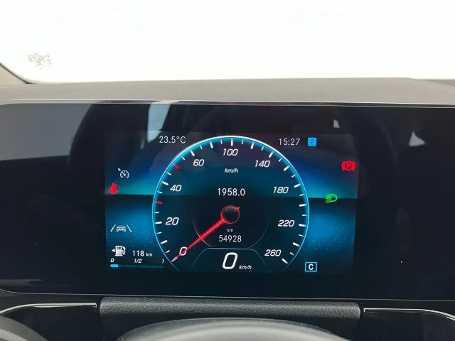 Mercedes-Benz B 180 B 180 d Sedan