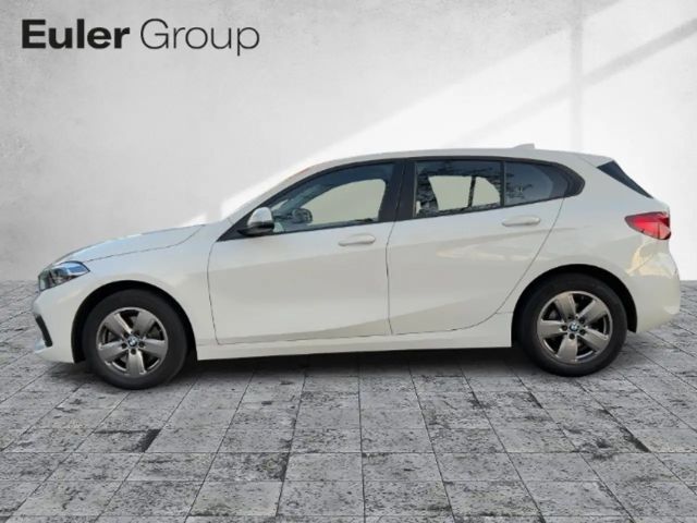 BMW 118 118i 5-deurs Sedan