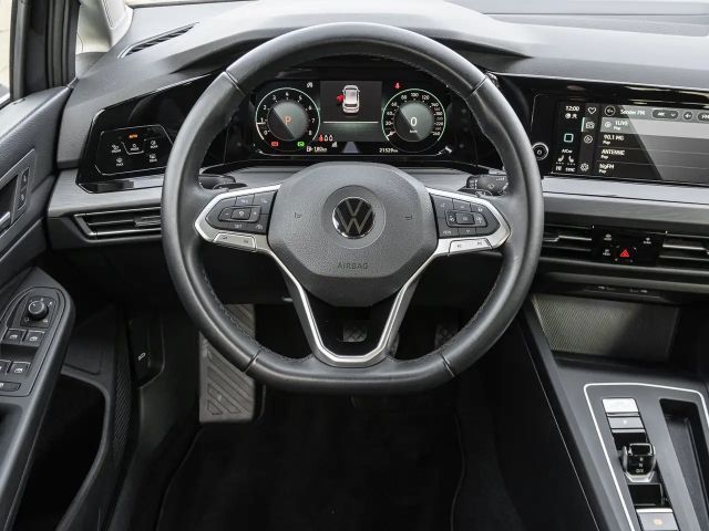 Volkswagen Golf 1.5 eTSI DSG Style