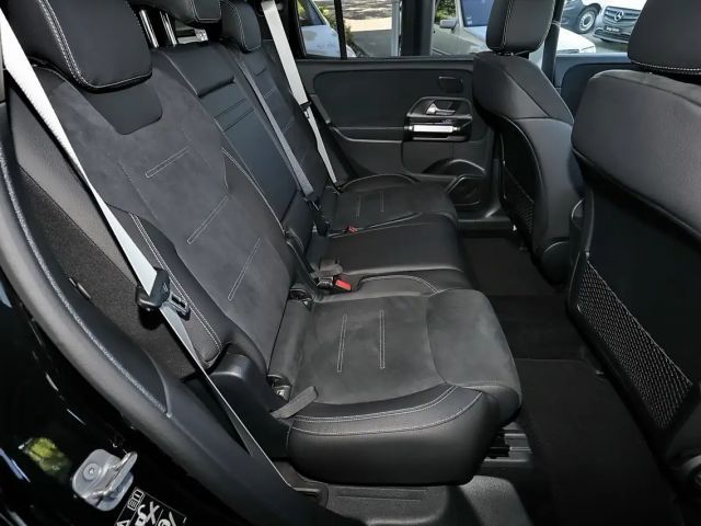 Mercedes-Benz GLB 200 AMG Line