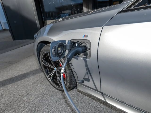 BMW 330 330e M-Sport Touring