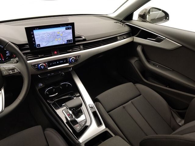 Audi A4 30 TDI Avant S-Tronic