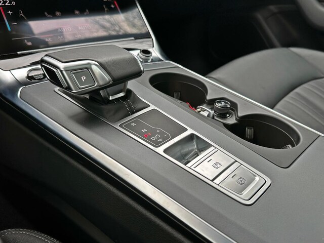 Audi A6 45 TFSI Avant Quattro S-Tronic