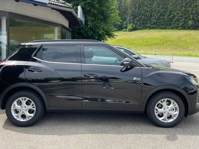 SsangYong Tivoli 2WD Quartz