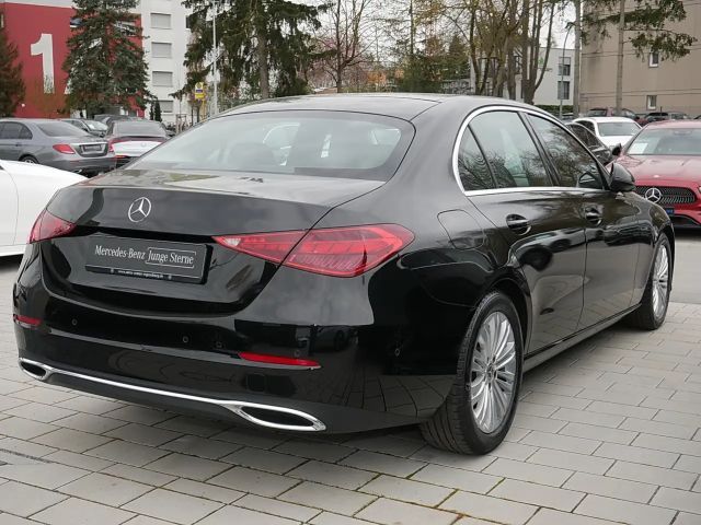Mercedes-Benz C 200 AVANTGARDE C 200 d Sedan