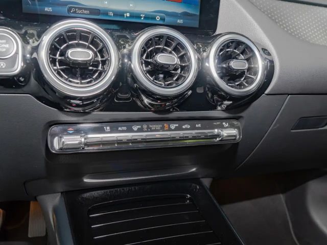 Mercedes-Benz B 180 Progressive