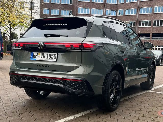 Volkswagen Tiguan 4Motion DSG R-Line