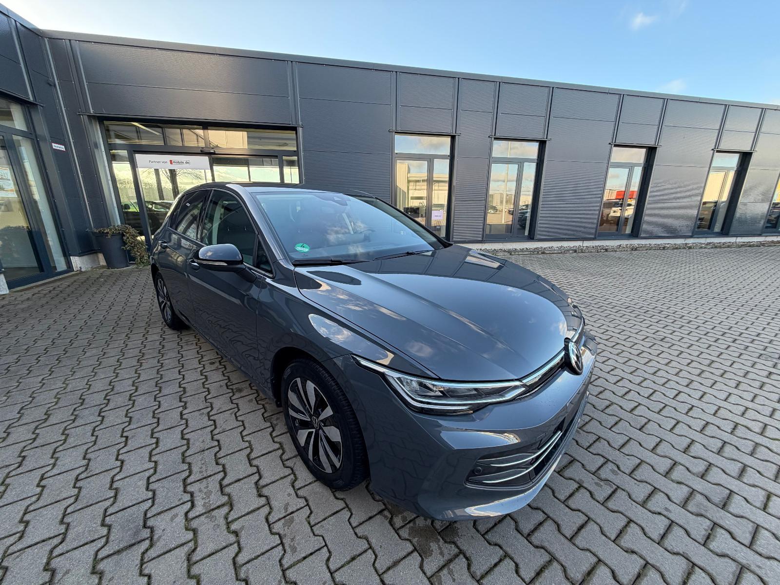 Volkswagen Golf 1.5 eTSI Golf VIII