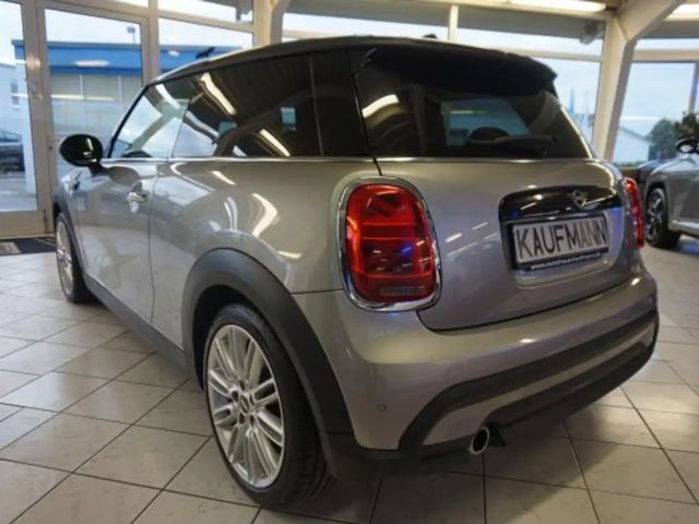 MINI Cooper COOPER 1,5 CAMDEN LEDER NAVI LED SHZ TEMPOMAT 17"