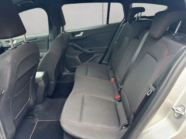 Ford Focus EcoBoost ST Line Wagon