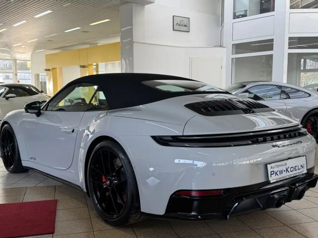 Porsche 992 4 Cabrio GTS