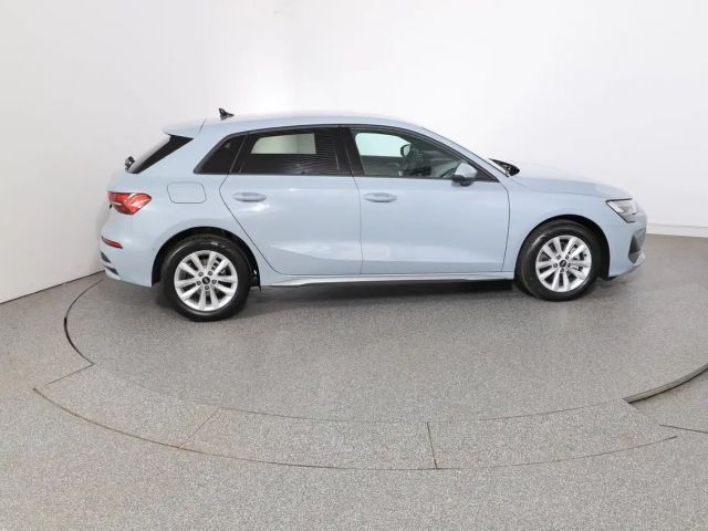 Audi A3 30 TFSI Sedan