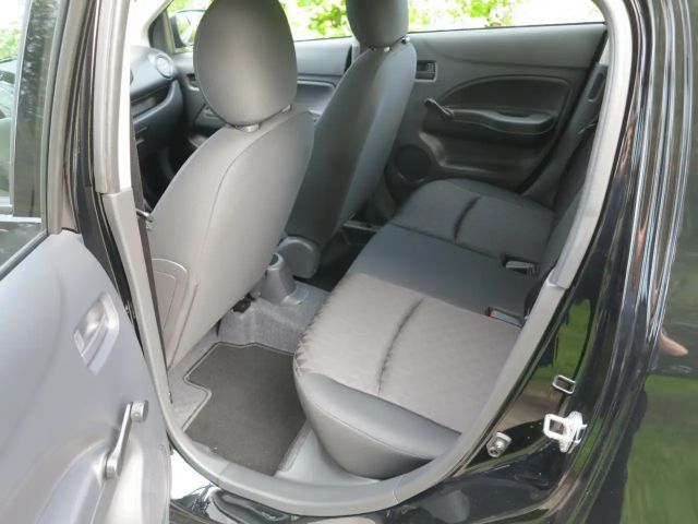 Mitsubishi Space Star Star