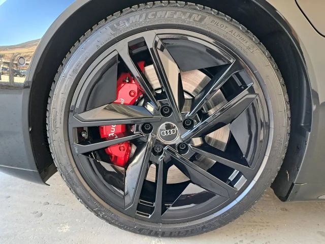 Audi e-tron GT Audi S e-tron GT