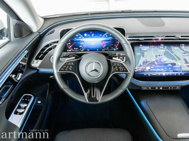 Mercedes-Benz E 200 AVANTGARDE Estate