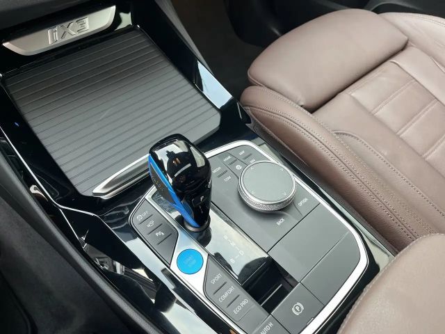 BMW iX3 Impressive iX3