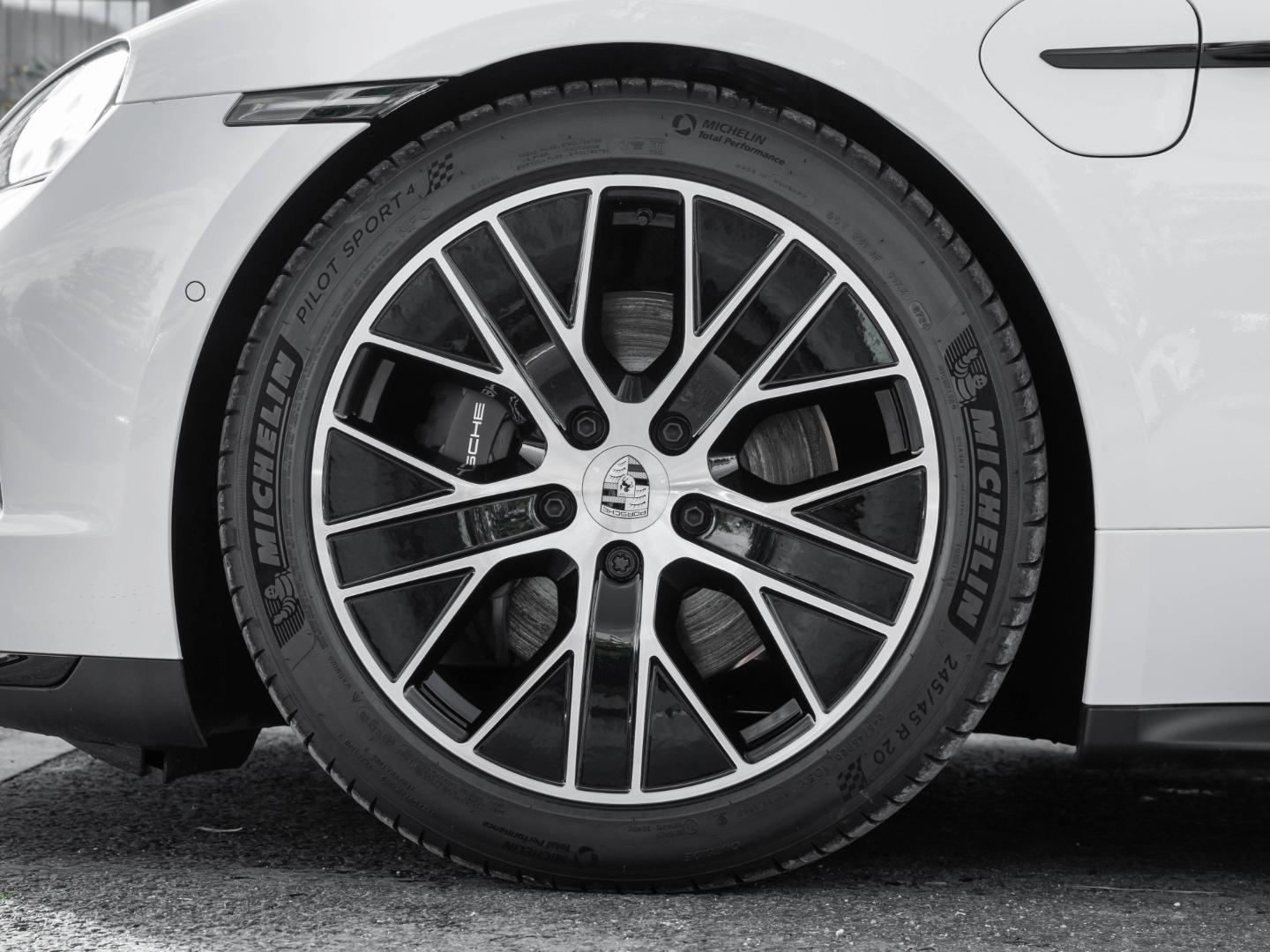 Porsche Taycan Sport Turismo