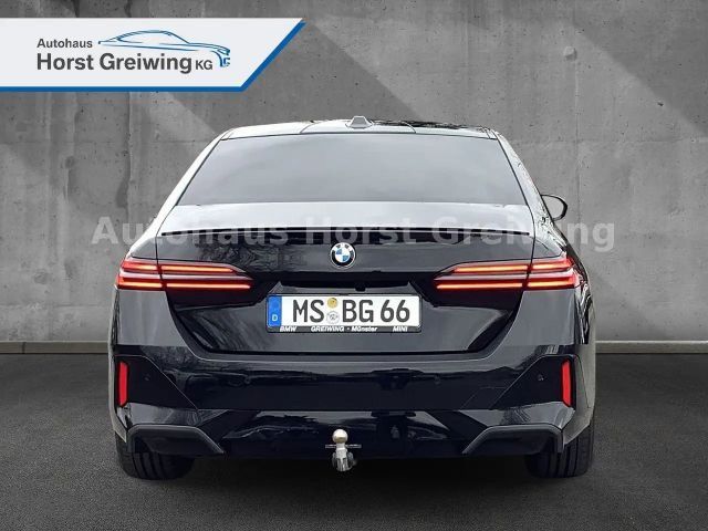 BMW 520 520d M-Sport Sedan xDrive