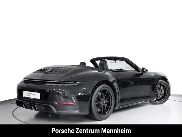 Porsche 992 Cabrio Carrera GTS