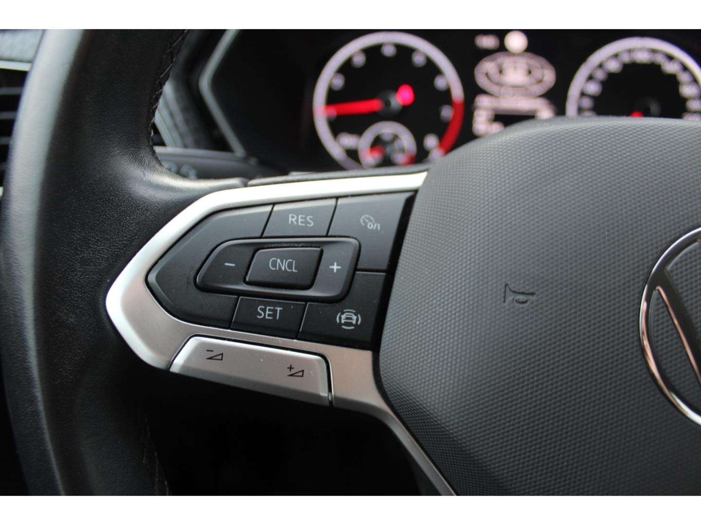 Volkswagen T-Cross Style