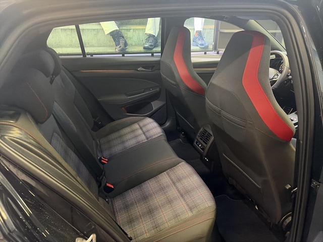 Volkswagen Golf 2.0 TSI DSG GTI