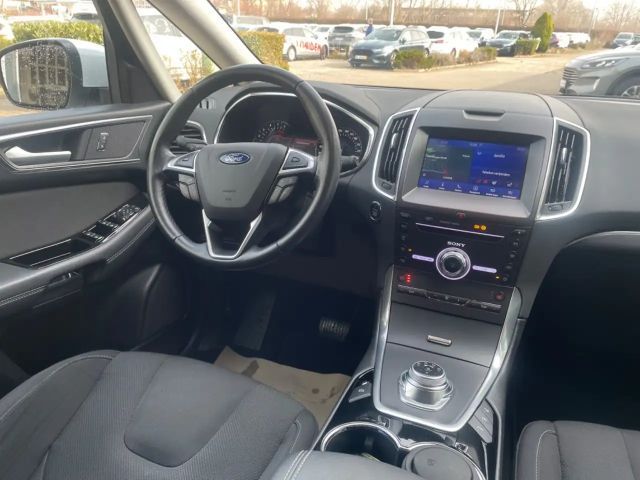 Ford S-Max Titanium