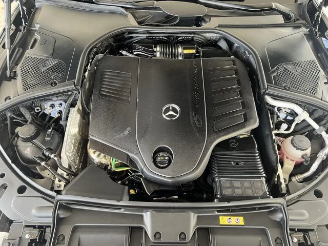 Mercedes-Benz S 500 4MATIC Sedan