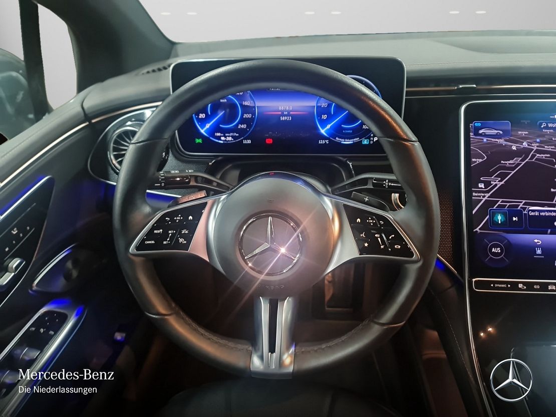 Mercedes-Benz EQE 300 Sedan