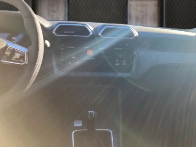 MG ZS + 1,5 MT Deluxe