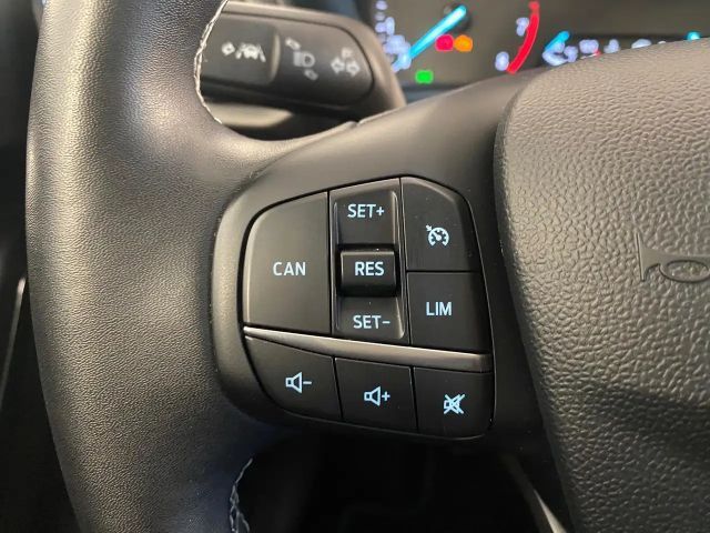 Ford Puma EcoBoost Titanium