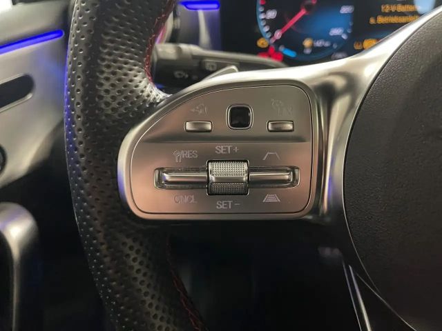 Mercedes-Benz A 200 AMG Line