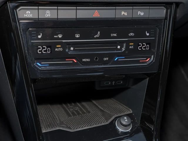 Volkswagen T-Roc 1.5 TSI DSG R-Line