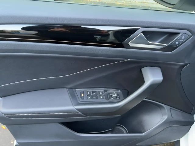 Volkswagen T-Roc 2.0 TSI DSG R-Line