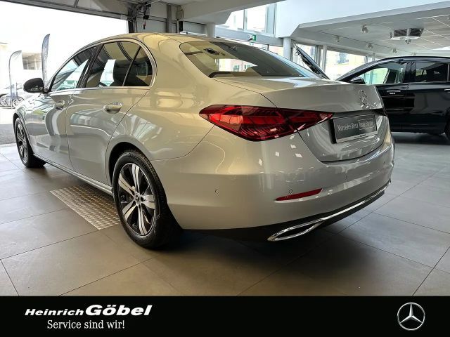 Mercedes-Benz C 200 AVANTGARDE Sedan