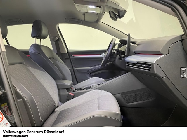 Volkswagen Golf 1.5 eTSI DSG