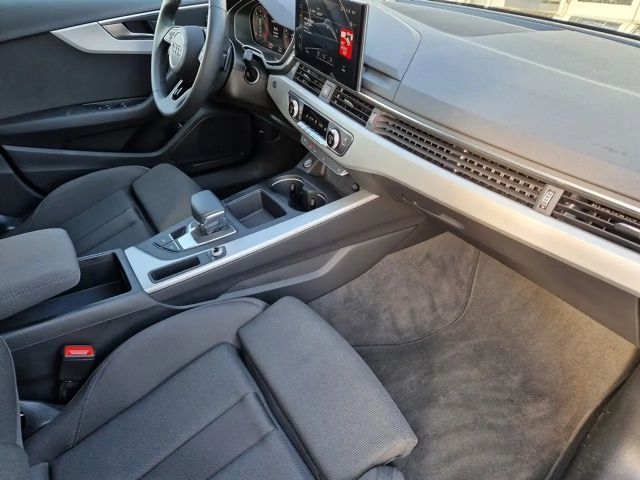 Audi A4 40 TDI S-Line S-Tronic Sedan