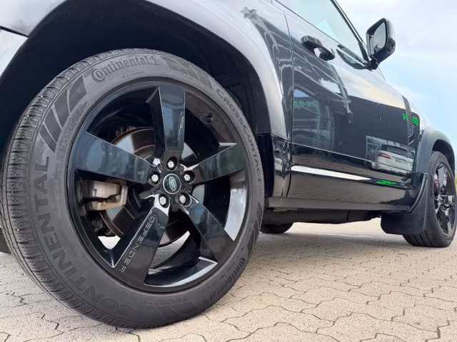 Land Rover Defender 90 Dynamic