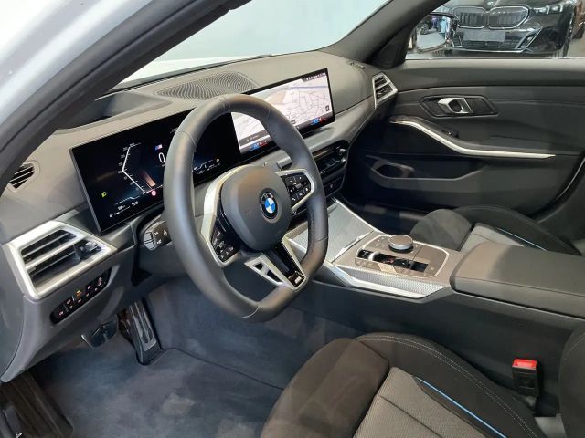 BMW 330 330d M-Sport Touring xDrive