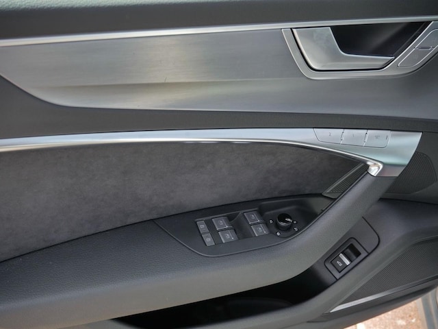 Audi S6 Quattro Sedan